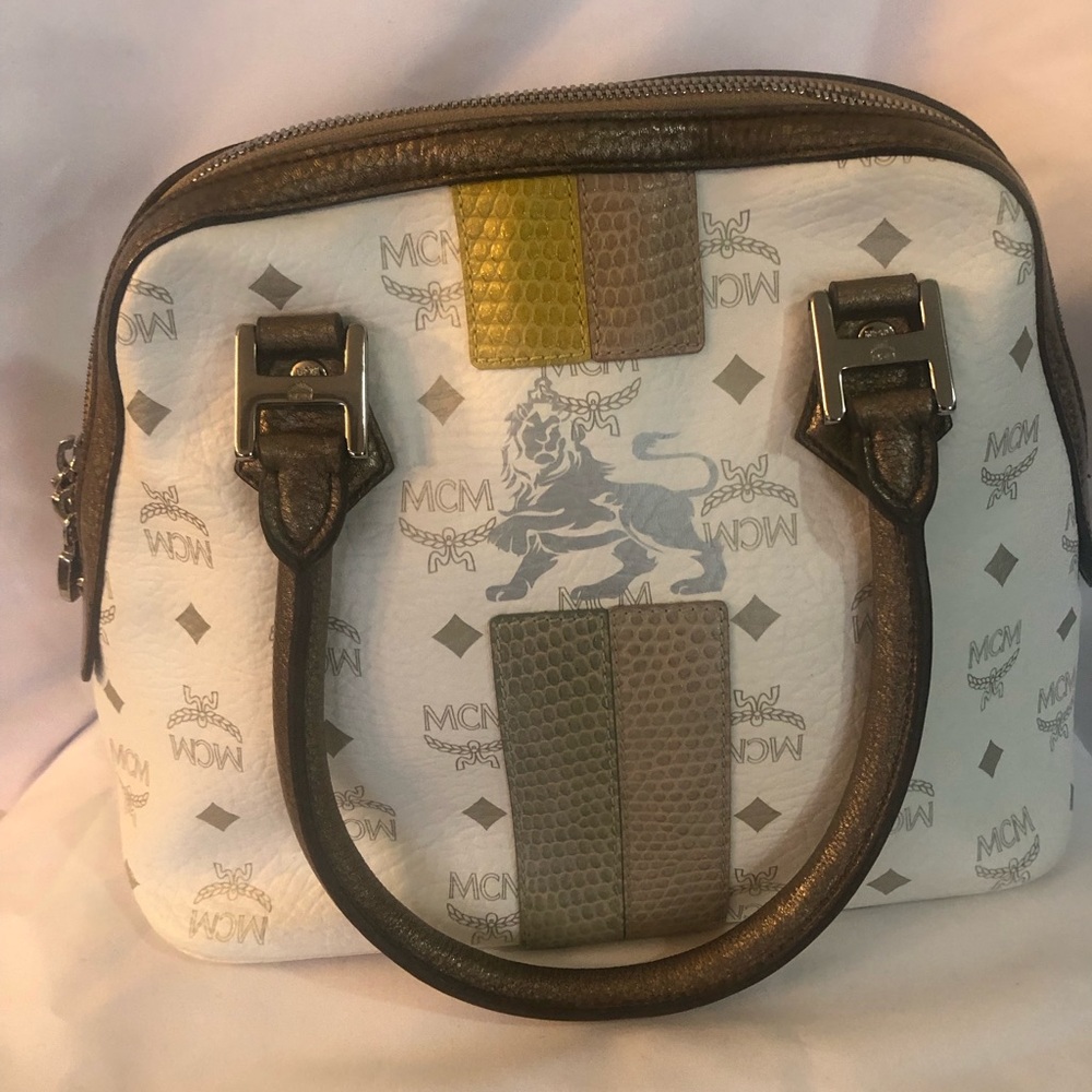 MCM White Visetos Princess Lion
